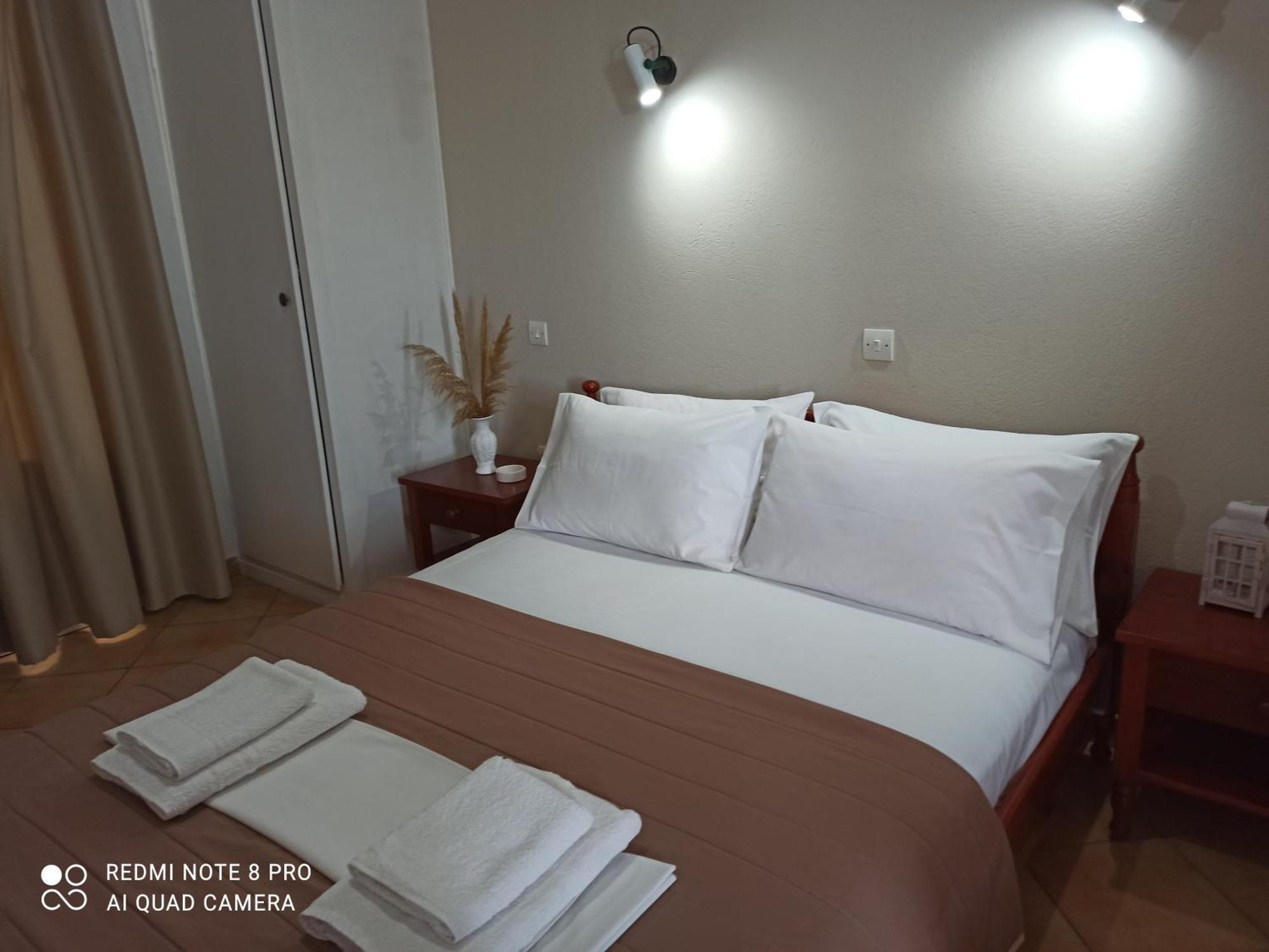 Ostria Eressos Rooms Szkála Ereszú Kültér fotó